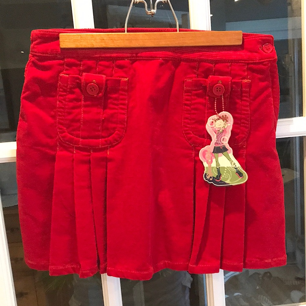 🛍️ $7 Sparkle corduroy mini skirt